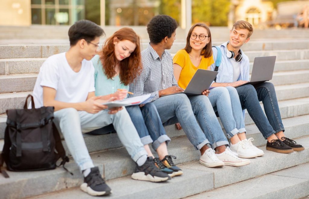 Scuole serali a Langhirano